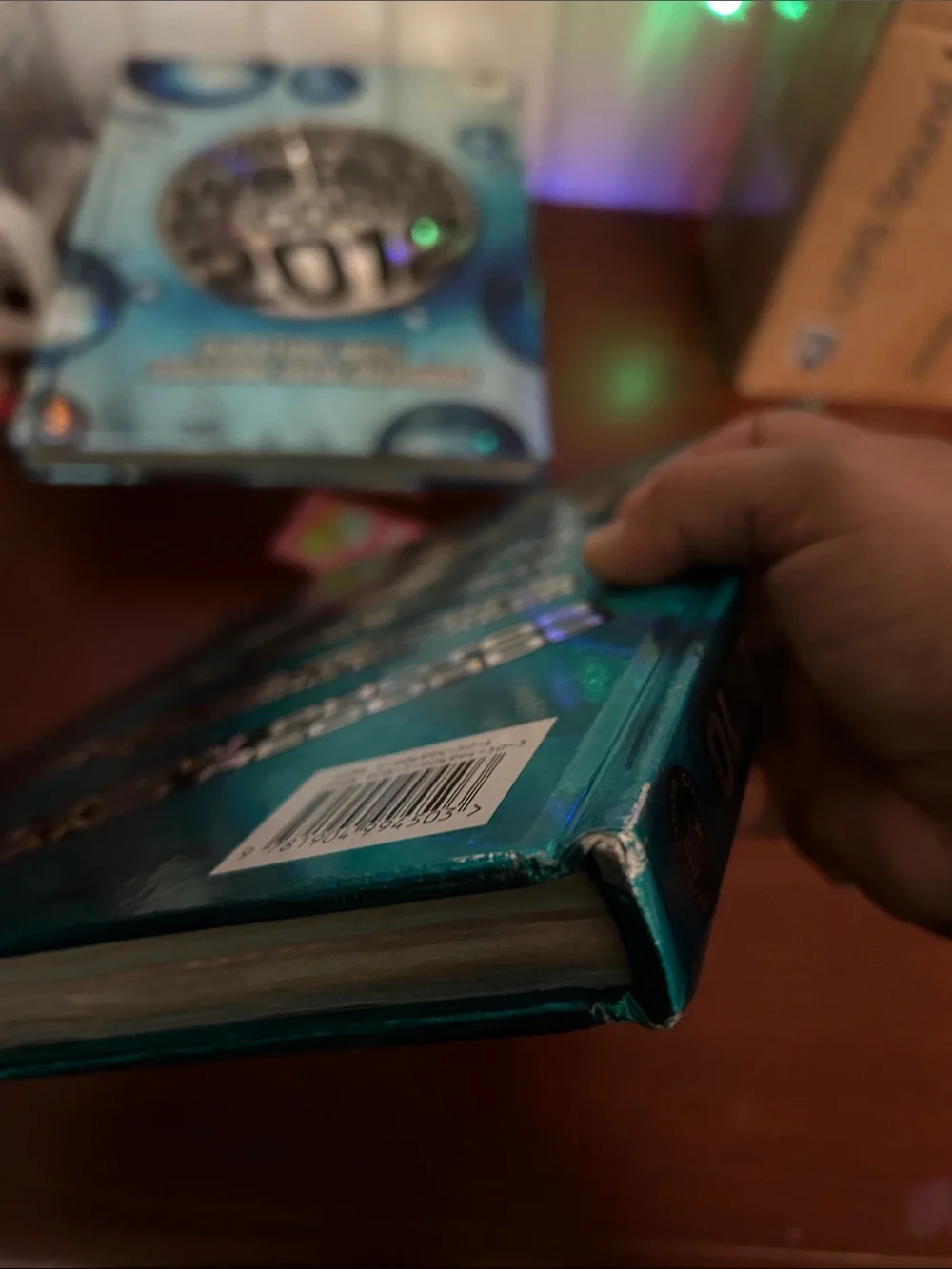 2010 - Guinness World Records The BOOK OF THE DECADE used hardcover book